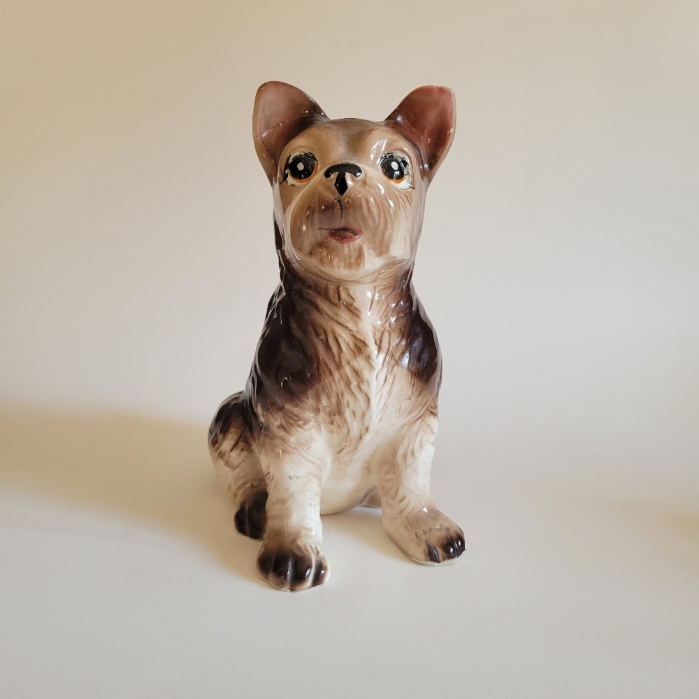 Vintage 1950's Sitting Dog Porcelain Figurine